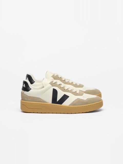 VEJA V-90 LEATHER PURE BLACK NATURAL