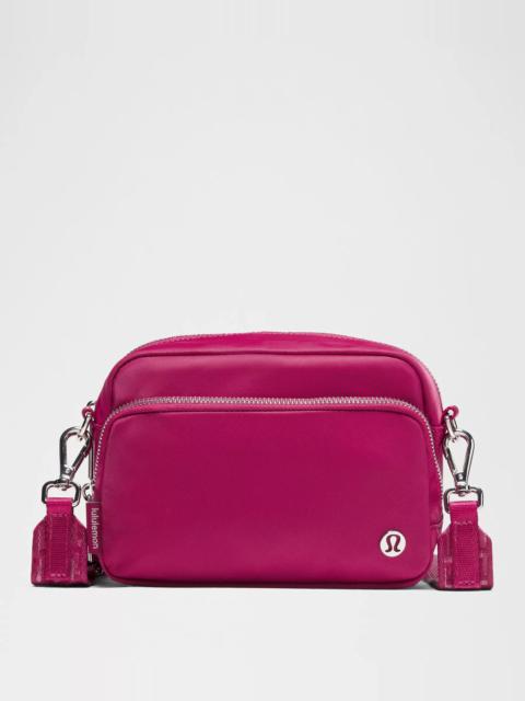 lululemon Everywhere Crossbody Bag 2L *L Monogram Metallic