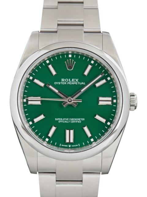 ROLEX Used Rolex Oyster Perpetual 41 Smooth Bezel Ref 124300 Green Dial