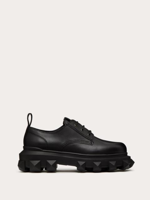 Valentino TRACKSTUD CALFSKIN DERBY