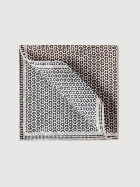 Silk geometric pattern pocket square