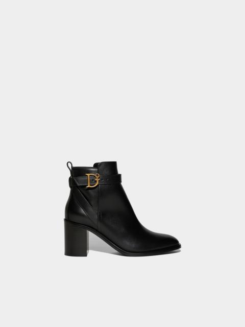 D2 STATEMENT ANKLE BOOTS