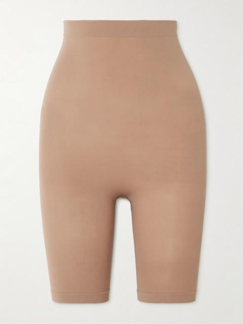 SKIMS Seamless High-Waisted Above The Knee Short - Sienna Beige