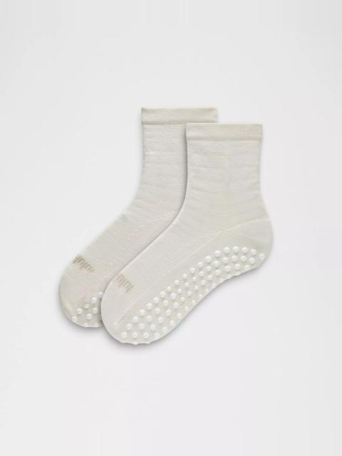 lululemon Find Your Balance Grip Socks *Mesh