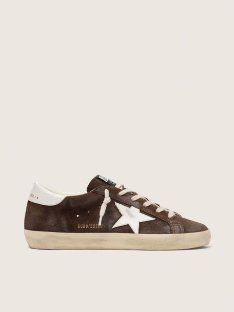 Golden Goose Men’s Super-Star in brown suede with white star