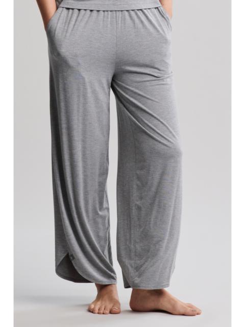 Barefoot Dreams Ultra Soft Jersey Curved Hem Cropped Pant