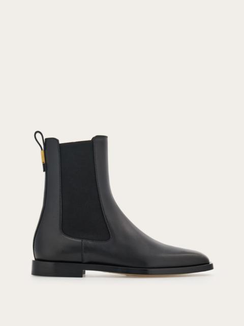 FERRAGAMO Chelsea boot