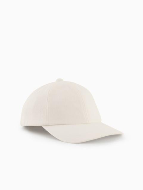 Cotton baseball cap with embroidered logo