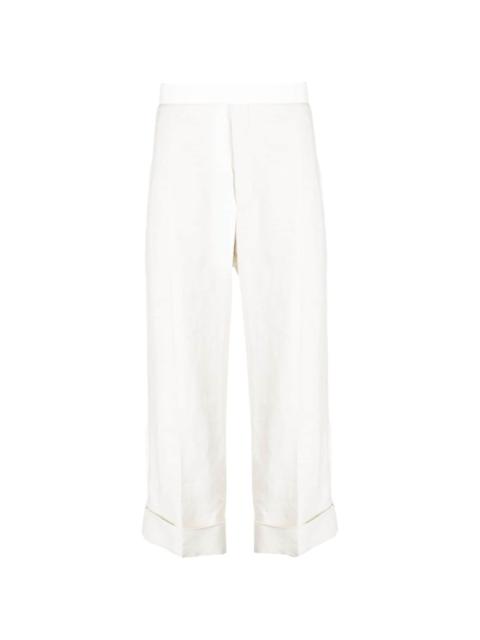 turn-up linen trousers