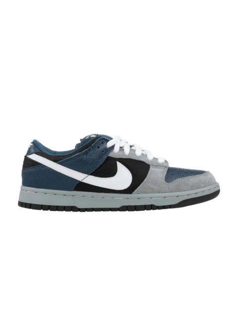 Dunk Low Pro SB 'Futura'