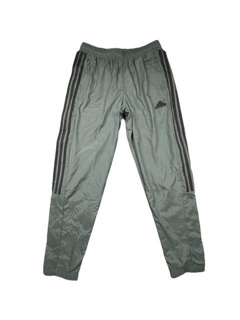 adidas Tiro Lightweight Woven Track Pants "Legend Ivy" JE4098