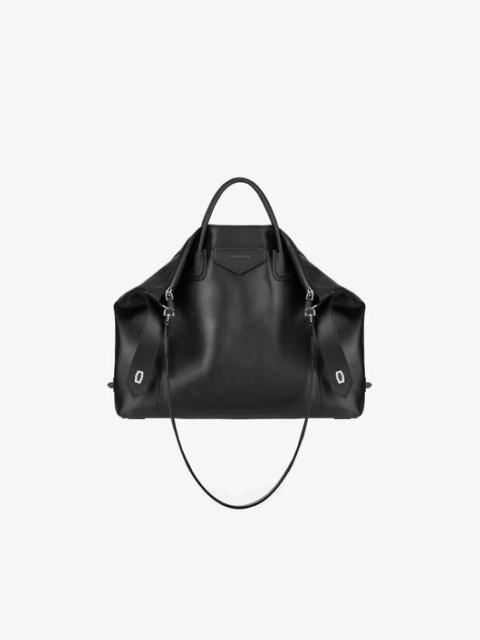 Givenchy LARGE ANTIGONA SOFT BAG IN SMOOTH LEATHER