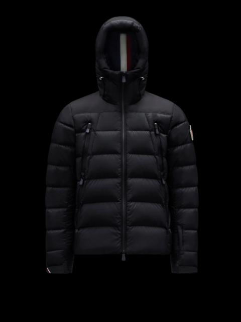 Moncler Camurac Short Down Jacket