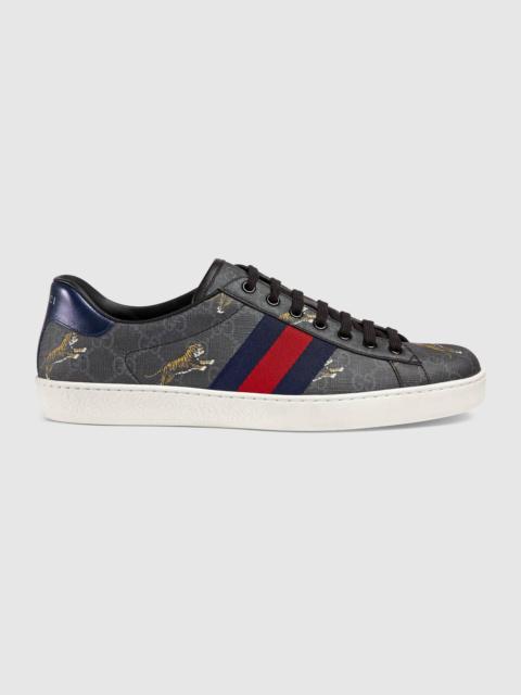 GUCCI Men's Ace GG Supreme tigers sneaker