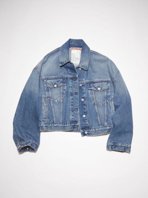 Denim jacket - Relaxed cropped fit - Mid Blue