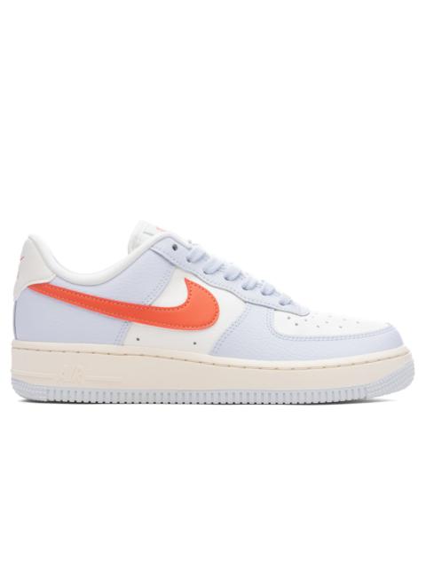 Nike WOMEN'S AIR FORCE 1 '07 - FOOTBALL GREY/VINTAGE CORAL/PALE IVORY