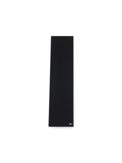 Givenchy scarf in wool with pin