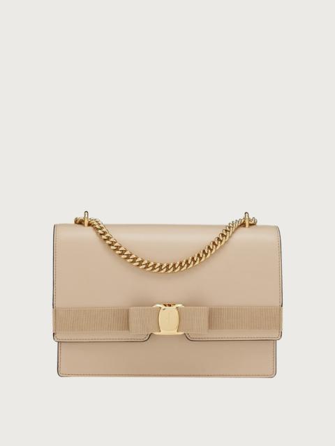 FERRAGAMO VARA BOW CROSS BODY BAG (M)