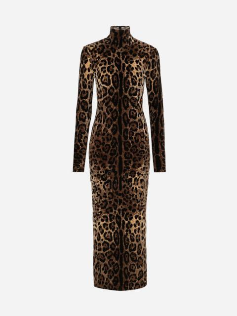 Long chenille dress with jacquard leopard design