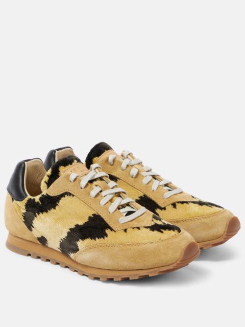 LE MONDE BÉRYL Slim Runner velvet and suede sneakers