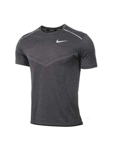 Nike Nike Techknit Ulta Reflective Running Sports Short Sleeve Gray AJ7616-010
