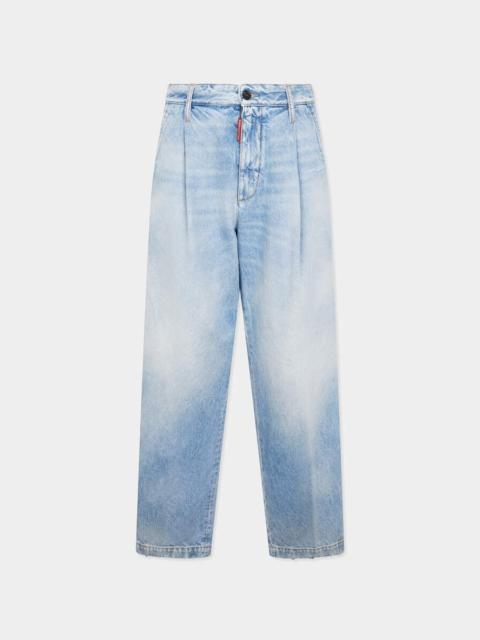 DSQUARED2 LIGHT CLEAN WASH ONE PLEAT DENIM PANT
