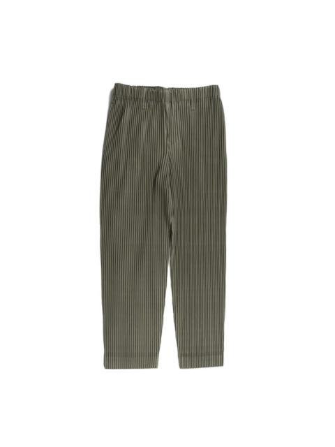 straight-leg trousers