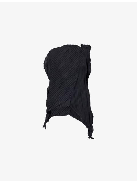 ISSEY MIYAKE Asymmetric One-Shoulder Knitted Top