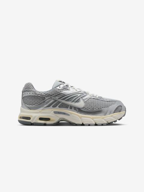 NIKE AIR MAX MOTO 2K (LT SMOKE GREY/SAIL-COOL GREY)