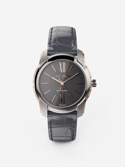 DG7 watch in steel with engraved side decoration in gold