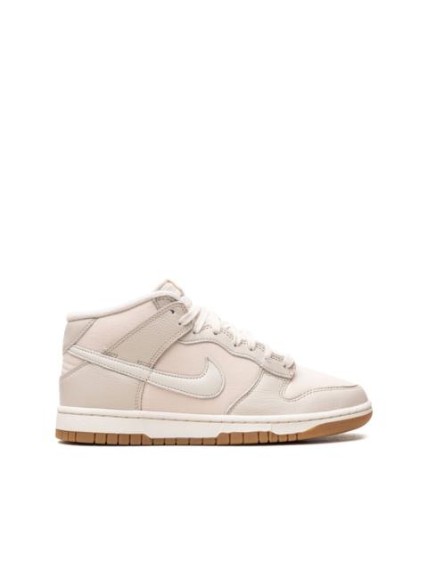 Dunk Mid "Light Orewood Brown" sneakers