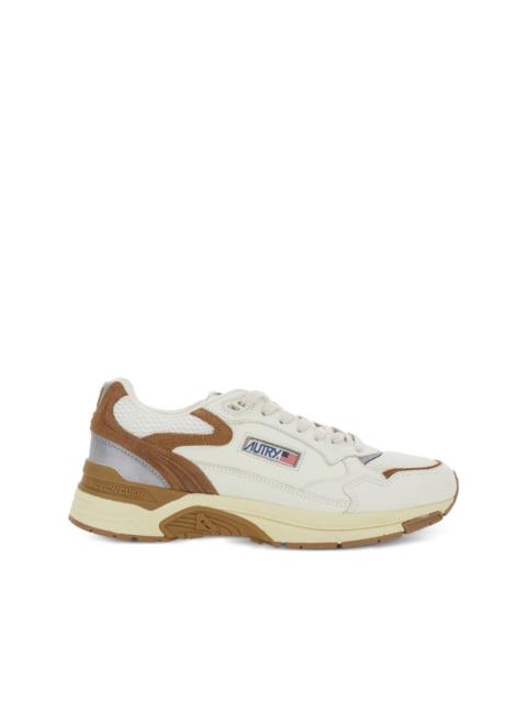 AUTRY Hyperway logo-patch sneakers