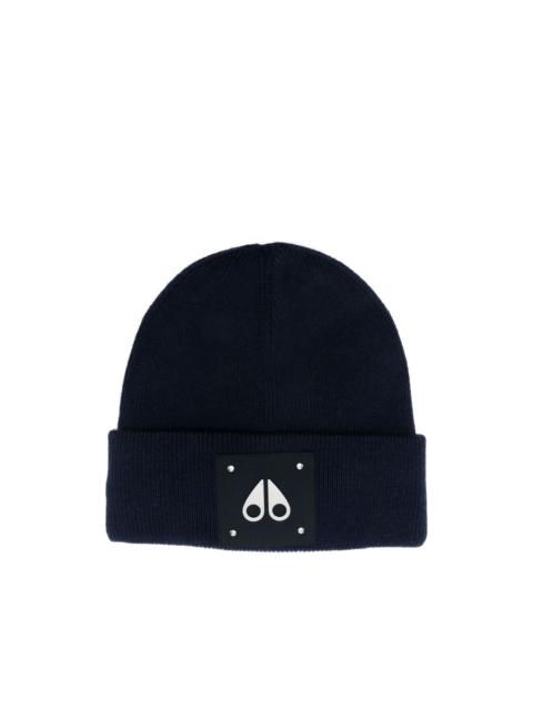 MOOSE KNUCKLES logo-plaque beanie