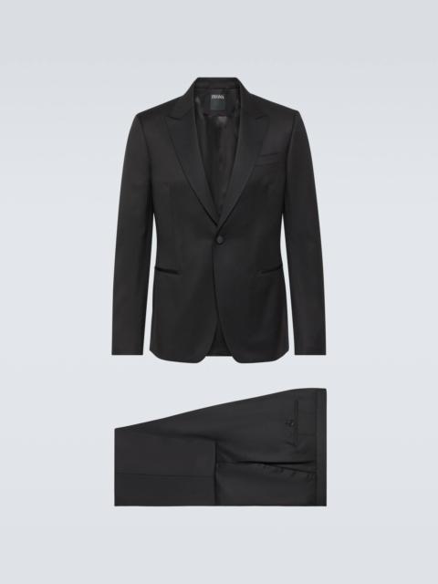 Single-breasted wool and mohair tuxedo