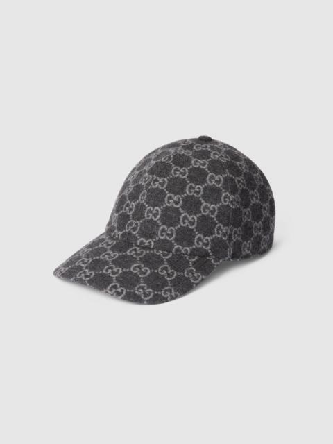 GUCCI GG flannel baseball hat