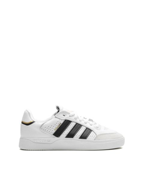 adidas Tyshawn Low "King of New York" sneakers