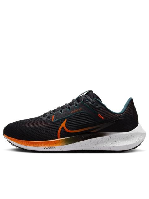 Nike 나이키 공기 급상승 Pegasus 40 '블랙 오렌지' FQ8723-010