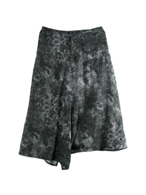 Y's abstract-print asymmetric-hem trousers