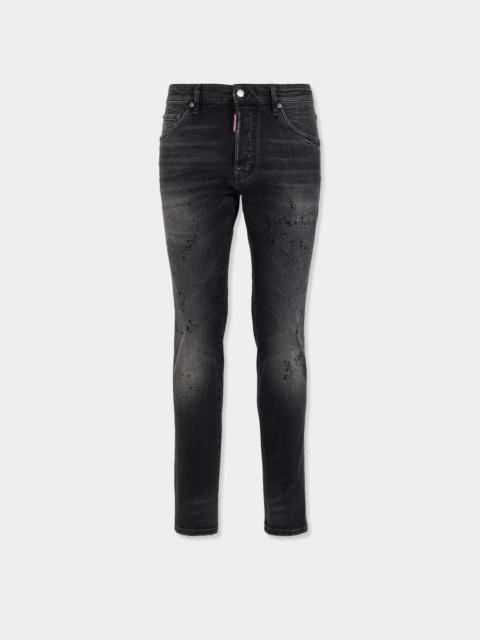 DSQUARED2 MOLDY PEACHES WASH UTILITY2 LOOSE CARPENTER JEANS