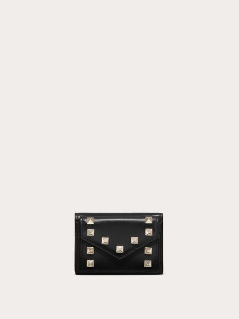 SMALL ROCKSTUD CALFSKIN WALLET