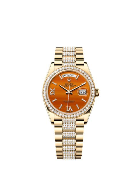 ROLEX Oyster, 36 mm, yellow gold and diamonds