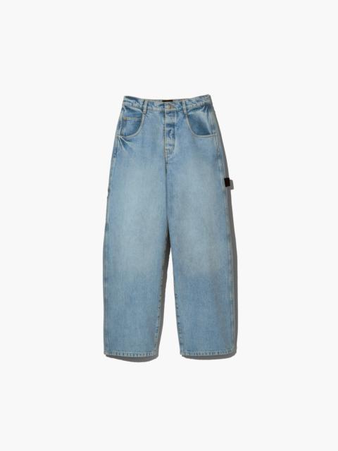 THE OVERSIZED CARPENTER JEAN