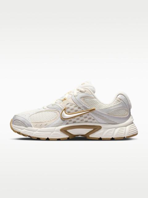 Nike Nike V5 RNR Women's Shoes with Reflective Accents