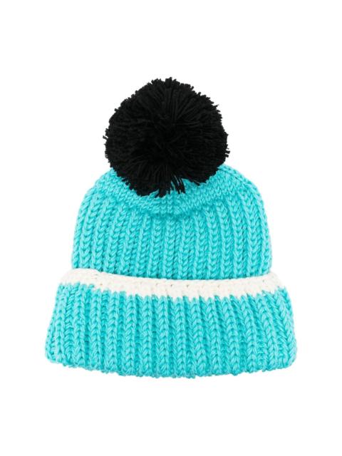 pompom-trim knitted hat