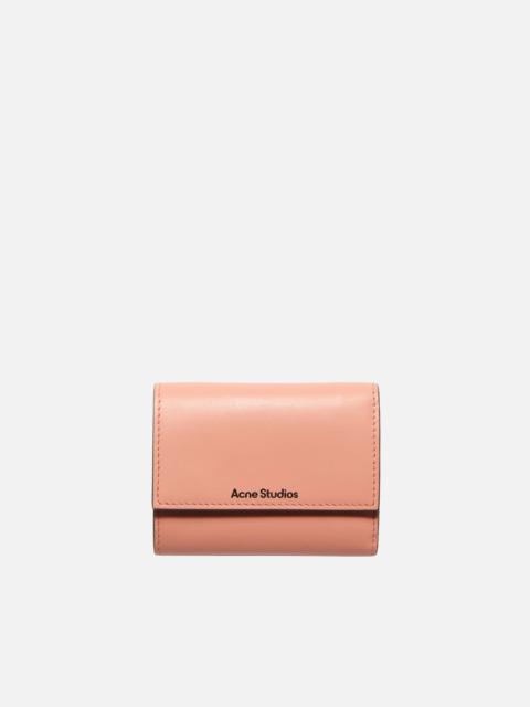 Acne Studios Trifold leather wallet - Salmon pink
