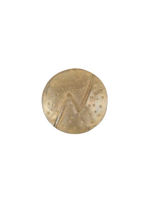 N BADGE 50MM BRASS