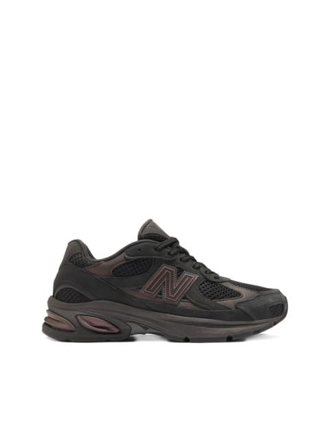 New Balance 2010 logo-patch sneakers