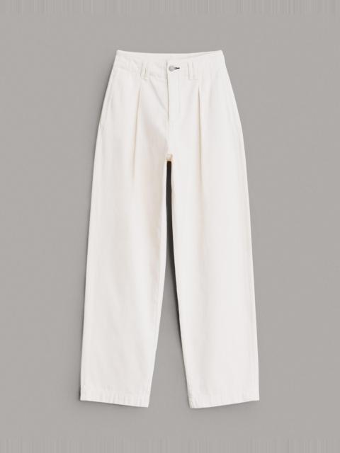 High Rise Pleated Cotton Trouser
Classic Fit Pant