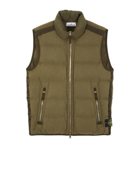 Stone Island G1428 SEAMLESS TUNNEL NYLON DOWN-TC OLIVE GREEN