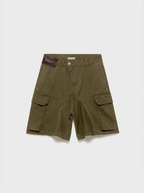 JW Anderson MENS TWISTED PATCH POCKET SHORTS IN KHAKI